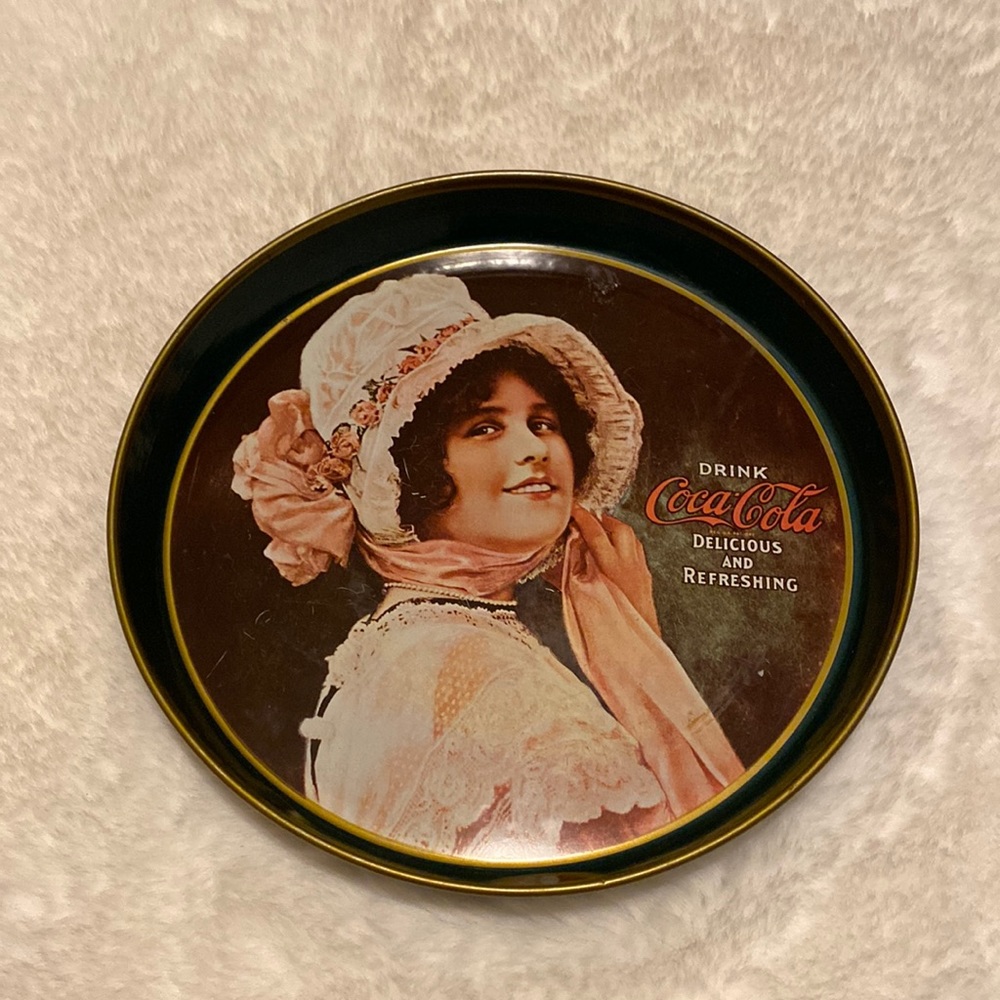 Coca Cola tray vintage metal serving tray circle